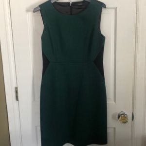 Tahari green and black sheath dress Size 6